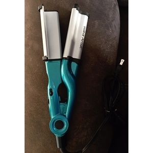 BED HEAD Wave Artist